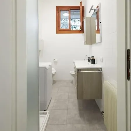 Appartement Flat Number 11 *